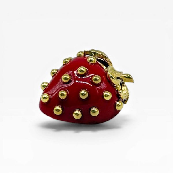 Винтажная брошь &laquo;Клубника&raquo; от Kenneth Jay Lane, коллекция Fruit Salad Jewelry, 1992 год. 366499 фото