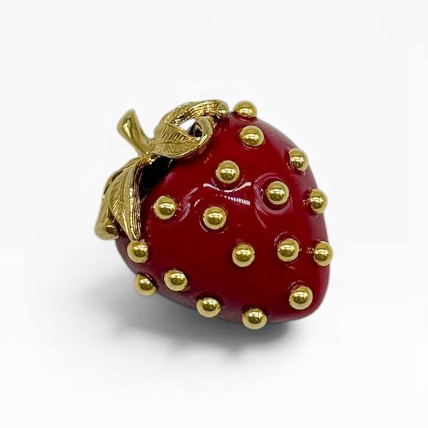 Винтажная брошь &laquo;Клубника&raquo; от Kenneth Jay Lane, коллекция Fruit Salad Jewelry, 1992 год. 366499 фото