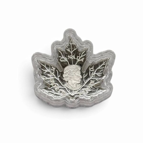 Срібна монета "The Canadian Maple Leaf 2015 Fine Silver Shaped Coin". Канада, 2015 рік. 362628 фото
