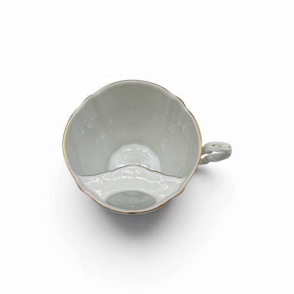 Порцелянова чайна чашка для вусів (moustache cup) на блюдце. 974005 фото