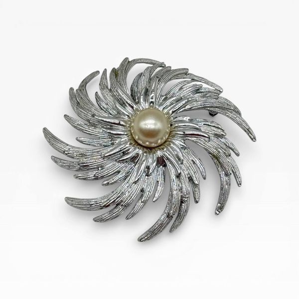 Винтажная брошь &laquo;Pinwheel&raquo; от Sarah Coventry, 1962 год. 882524 фото