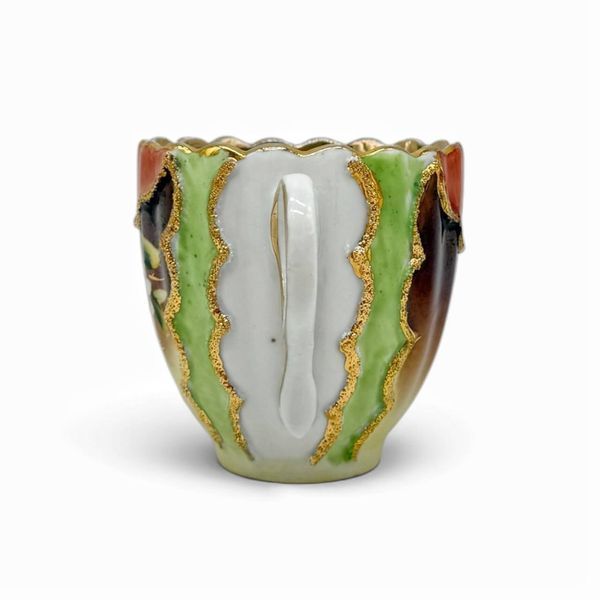 Порцелянова чайна чашка для вусів (moustache cup) на блюдце. 559987 фото