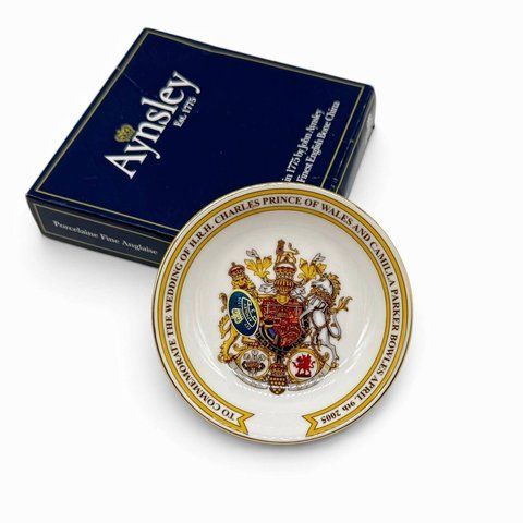Порцелянова вазочка-розетка. Англія, 2005 рік. 493791 фото