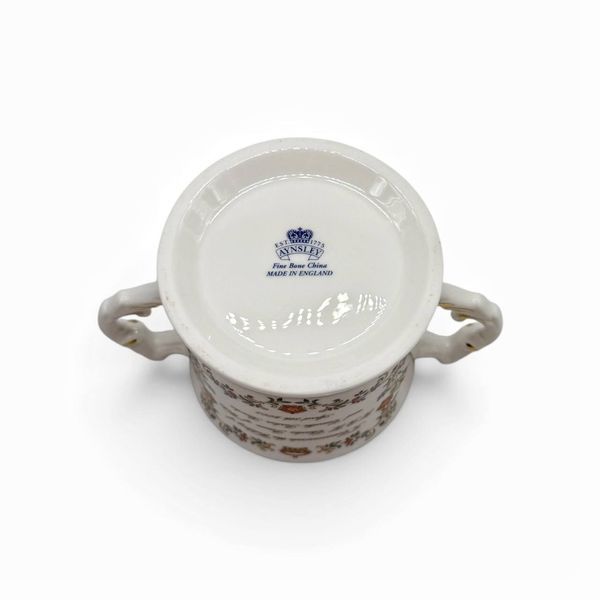 Порцелянова чаша або кубок. Англія, 2005 рік. 719263 фото