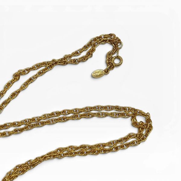 Кулон &lsquo;Полуницяʼ від Kenneth Jay Lane.  Колекція Fruit Salad Jewelry, США. Колекція випускалась з 1992 року. 565781 фото